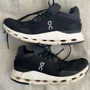 Black and White ON CLOUD sneakers